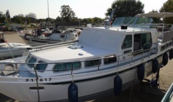 Dutch Motor Cruiser Robur 1100